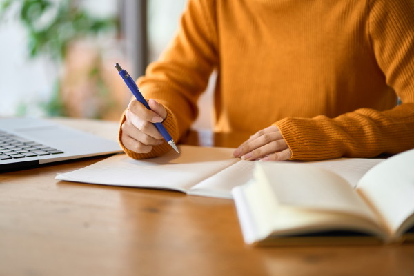 資格取得費用支援制度